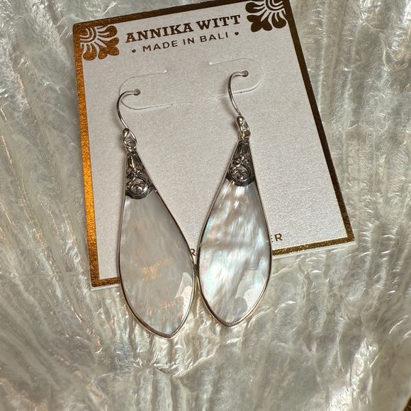 Silver Teardrop Earrings with Elegant Design - Picture 6 of 11